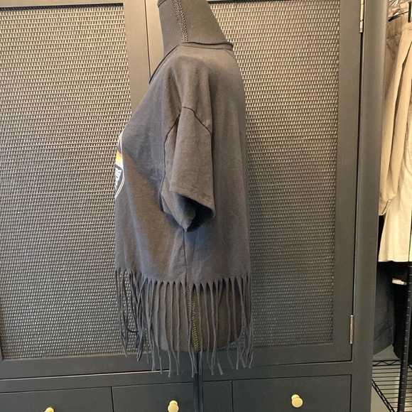 Pink Floyd Black Crop Top with Unique Fringe and Graphic Design - Picture 2 of 6